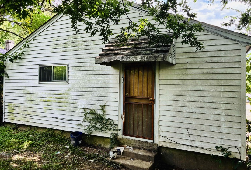 1450 SOUTH AVE, Memphis, Tennessee 38106, 2 Bedroom Bedrooms, 5 Room Rooms,1 BathroomBathrooms,Residential,For Sale,SOUTH,0,10226737