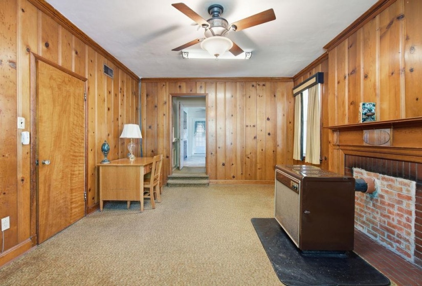 981 MCLEAN BLVD, Memphis, Tennessee 38107, 4 Bedroom Bedrooms, 9 Room Rooms,2.1 BathroomBathrooms,Residential,For Sale,MCLEAN,0,10226116