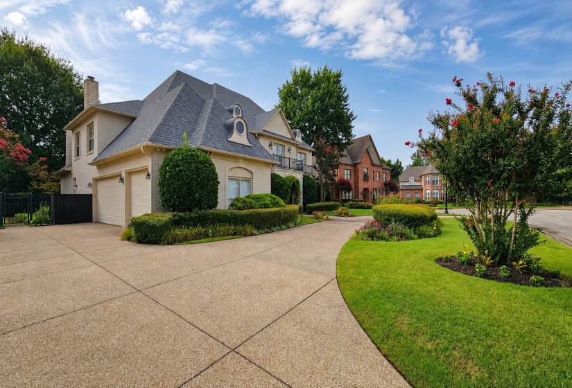 3598 GOLF WALK CIR, Memphis, Tennessee 38125, 4 Bedroom Bedrooms, 10 Room Rooms,4.1 BathroomBathrooms,Residential,For Sale,GOLF WALK,0,10226805