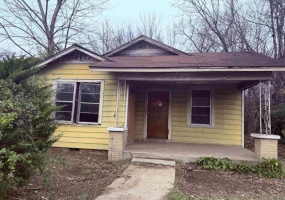 2396 HUBBARD AVE, Memphis, Tennessee 38108, 4 Bedroom Bedrooms, 7 Room Rooms,1 BathroomBathrooms,Residential,For Sale,HUBBARD,0,10226881