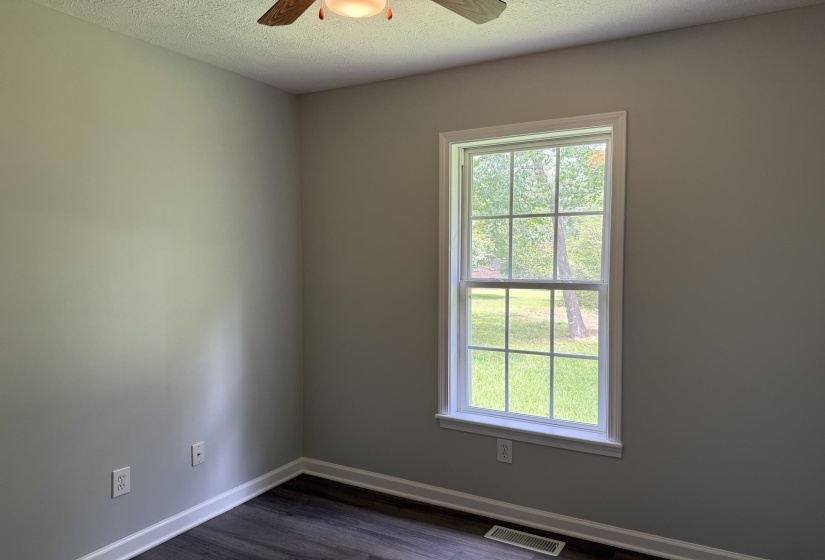 155 WILLOW ST, Savannah, Tennessee 38372, 3 Bedroom Bedrooms, 7 Room Rooms,1 BathroomBathrooms,Residential,For Sale,WILLOW,0,10225970