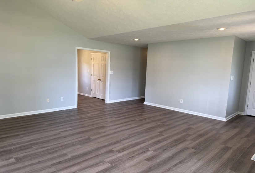 155 WILLOW ST, Savannah, Tennessee 38372, 3 Bedroom Bedrooms, 7 Room Rooms,1 BathroomBathrooms,Residential,For Sale,WILLOW,0,10225970