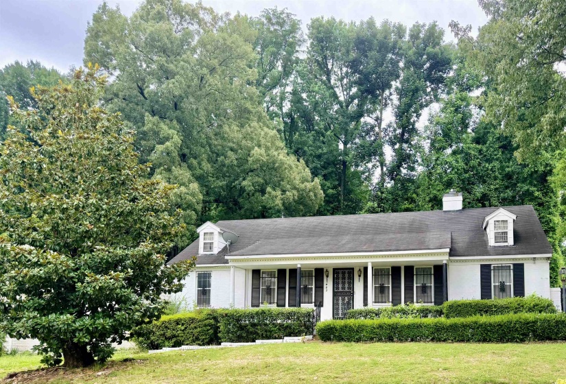 703 BRAKEBILL AVE, Memphis, Tennessee 38116, 4 Bedroom Bedrooms, 10 Room Rooms,3 BathroomBathrooms,Residential,For Sale,BRAKEBILL,0,10226396