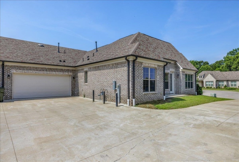 3036 WILTSHIRE CV, Bartlett, Tennessee 38133, 2 Bedroom Bedrooms, 6 Room Rooms,2 BathroomBathrooms,Residential,For Sale,WILTSHIRE,0,10223678