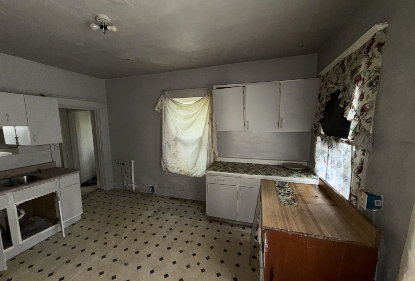 810 SEVENTH ST, Memphis, Tennessee 38107, 2 Bedroom Bedrooms, 5 Room Rooms,1 BathroomBathrooms,Residential,For Sale,SEVENTH,0,10227067