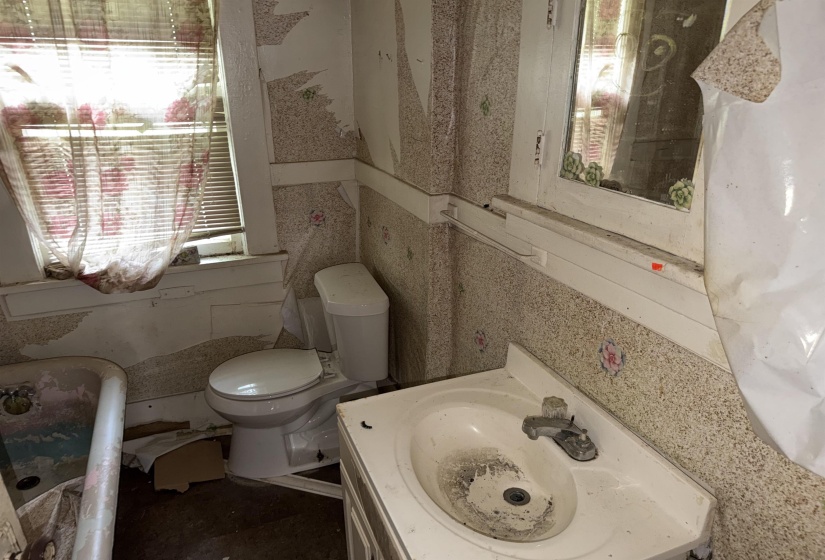 810 SEVENTH ST, Memphis, Tennessee 38107, 2 Bedroom Bedrooms, 5 Room Rooms,1 BathroomBathrooms,Residential,For Sale,SEVENTH,0,10227067