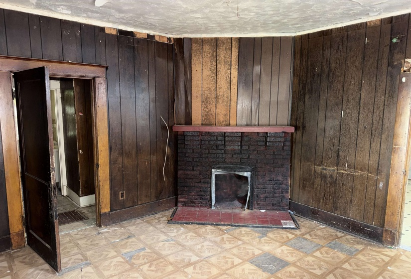 810 SEVENTH ST, Memphis, Tennessee 38107, 2 Bedroom Bedrooms, 5 Room Rooms,1 BathroomBathrooms,Residential,For Sale,SEVENTH,0,10227067