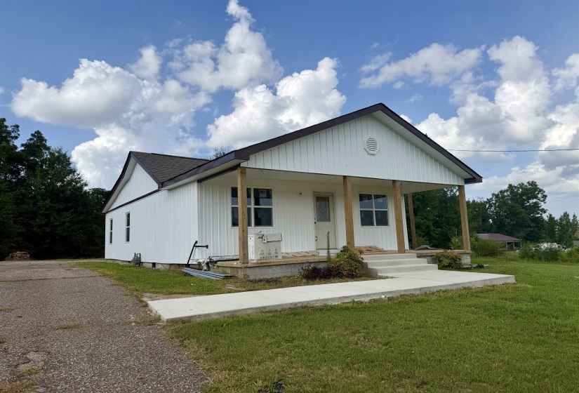 167 NEW BETHEL RD, Selmer, Tennessee 38375-1684, 3 Bedroom Bedrooms, 6 Room Rooms,1 BathroomBathrooms,Residential,For Sale,NEW BETHEL,0,10227079
