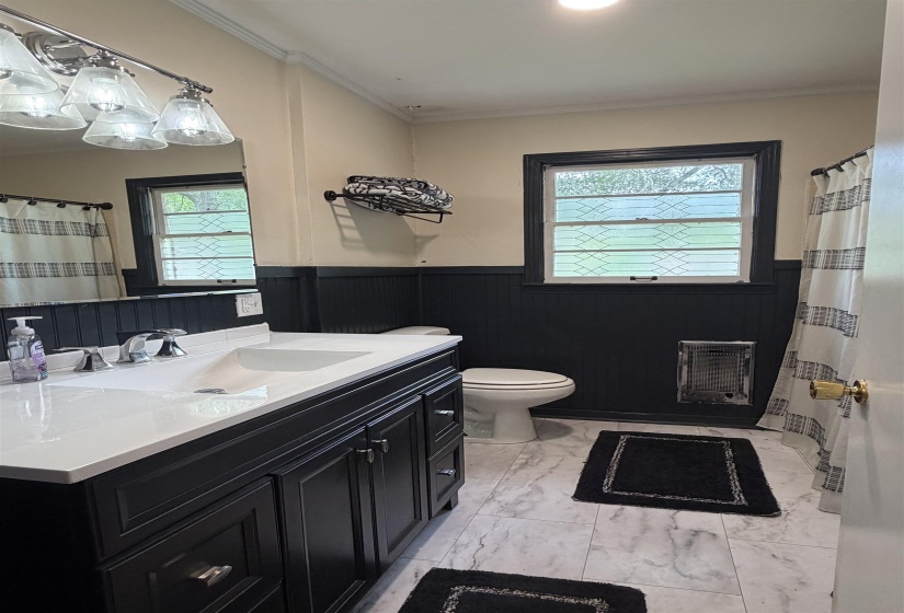 314 OAKGROVE RD, Selmer, Tennessee 38375-1821, 2 Bedroom Bedrooms, 7 Room Rooms,1 BathroomBathrooms,Residential,For Sale,OAKGROVE,0,10227082