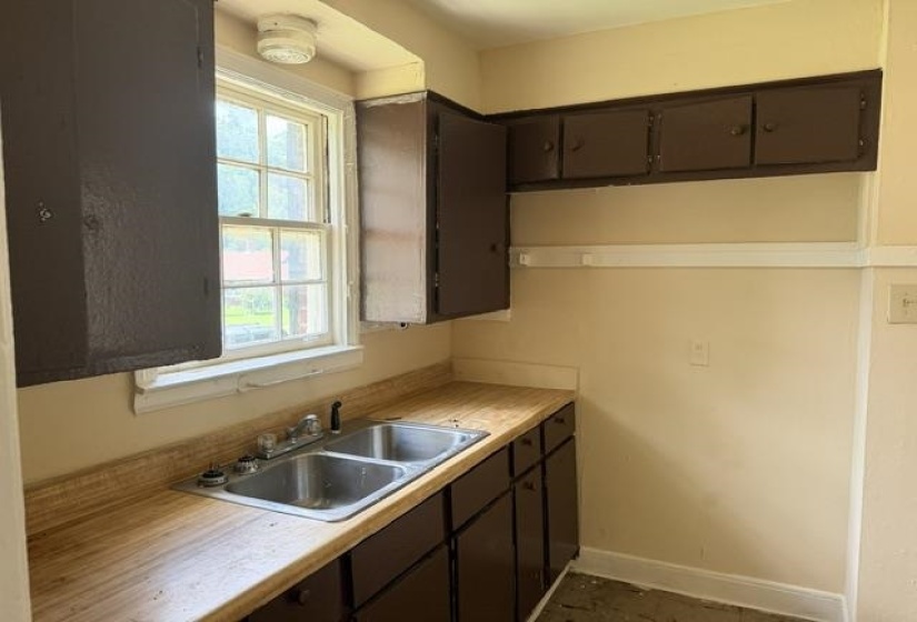 770 DAVANT AVE, Memphis, Tennessee 38106, 2 Bedroom Bedrooms, 5 Room Rooms,1 BathroomBathrooms,Residential,For Sale,DAVANT,0,10226254