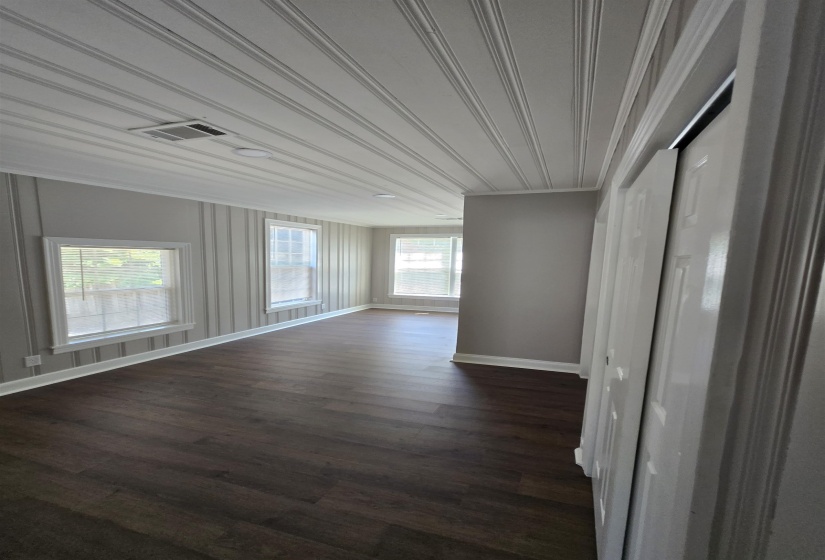 1048 AVALON ST, Memphis, Tennessee 38107, 3 Bedroom Bedrooms, 6 Room Rooms,2 BathroomBathrooms,Residential,For Sale,AVALON,0,10226057