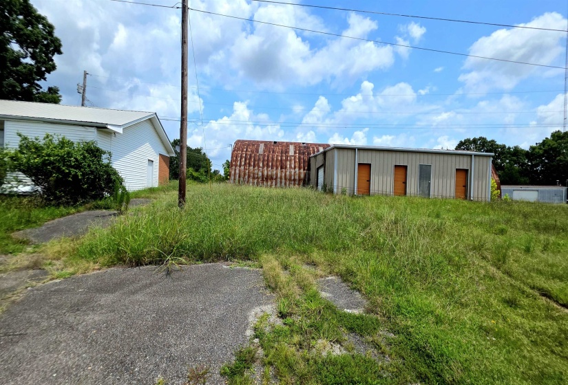 204 LICK CREEK RD, Linden, Tennessee 37096, 3 Bedroom Bedrooms, 9 Room Rooms,1.1 BathroomBathrooms,Residential,For Sale,LICK CREEK,0,10227162