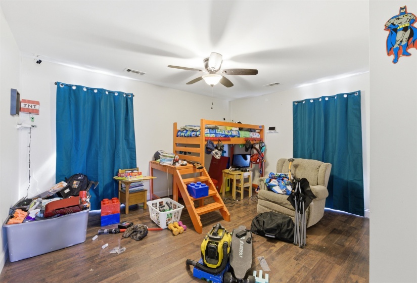 1735 STAFFORD DR, Somerville, Tennessee 38068, 5 Bedroom Bedrooms, 8 Room Rooms,2 BathroomBathrooms,Residential,For Sale,STAFFORD,0,10219133
