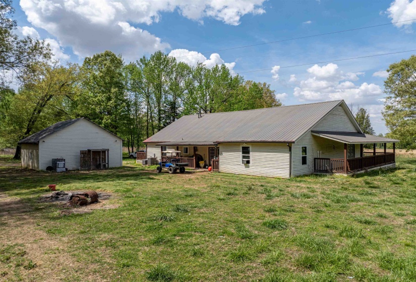1735 STAFFORD DR, Somerville, Tennessee 38068, 5 Bedroom Bedrooms, 8 Room Rooms,2 BathroomBathrooms,Residential,For Sale,STAFFORD,0,10219133