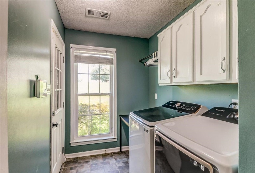 25 LEGGETT CV, Atoka, Tennessee 38004, 5 Bedroom Bedrooms, 8 Room Rooms,2 BathroomBathrooms,Residential,For Sale,LEGGETT,0,10221628
