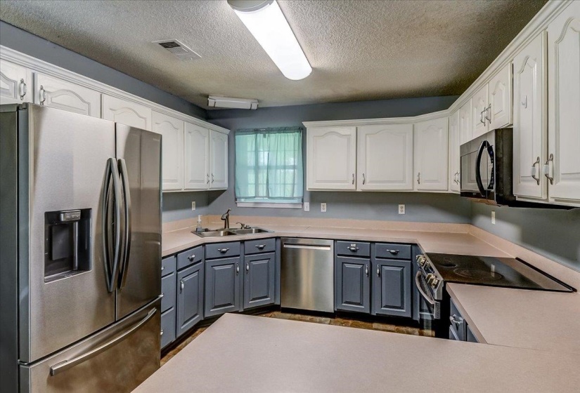 25 LEGGETT CV, Atoka, Tennessee 38004, 5 Bedroom Bedrooms, 8 Room Rooms,2 BathroomBathrooms,Residential,For Sale,LEGGETT,0,10221628