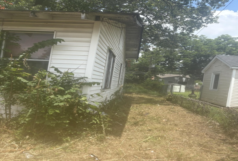 740 DEMPSTER AVE, Memphis, Tennessee 38106, 2 Bedroom Bedrooms, 2 Room Rooms,1 BathroomBathrooms,Residential,For Sale,DEMPSTER,0,10226610