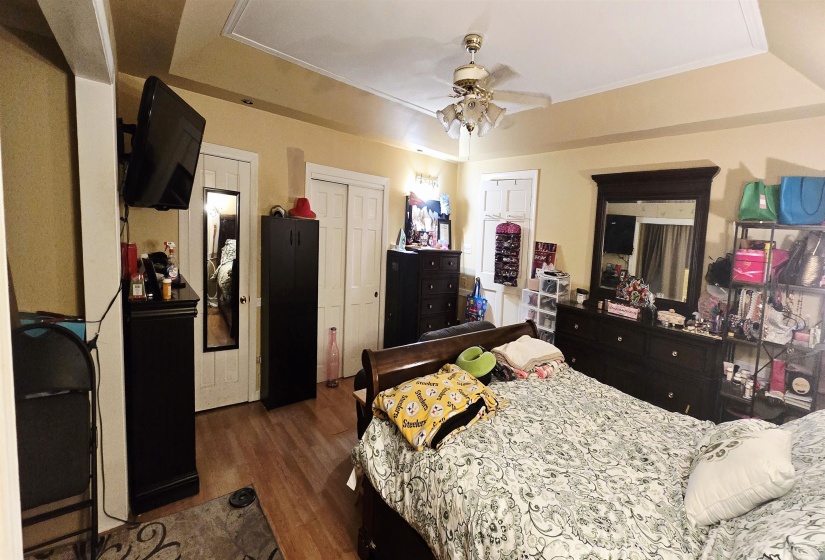3877 LAKEWOOD DR, Memphis, Tennessee 38128, 3 Bedroom Bedrooms, 8 Room Rooms,3 BathroomBathrooms,Residential,For Sale,LAKEWOOD,0,10226229