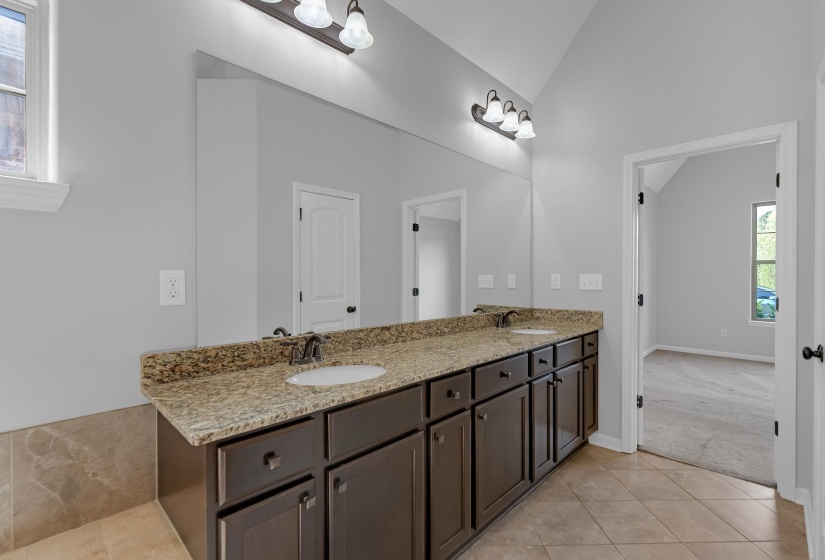90 WILLOW SPRINGS LN, Oakland, Tennessee 38060, 3 Bedroom Bedrooms, 3 Room Rooms,2 BathroomBathrooms,Residential,For Sale,WILLOW SPRINGS,0,10225549