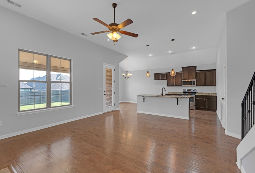 90 WILLOW SPRINGS LN, Oakland, Tennessee 38060, 3 Bedroom Bedrooms, 3 Room Rooms,2 BathroomBathrooms,Residential,For Sale,WILLOW SPRINGS,0,10225549