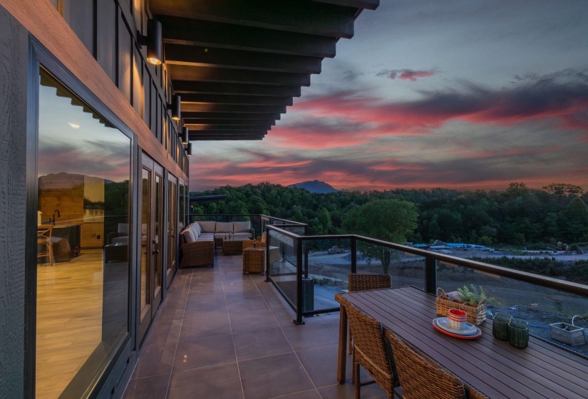 1724 KNOTTY LOG WAY, Sevierville, Tennessee 37862, 6 Bedroom Bedrooms, 13 Room Rooms,7.2 BathroomBathrooms,Residential,For Sale,KNOTTY LOG,0,10227355