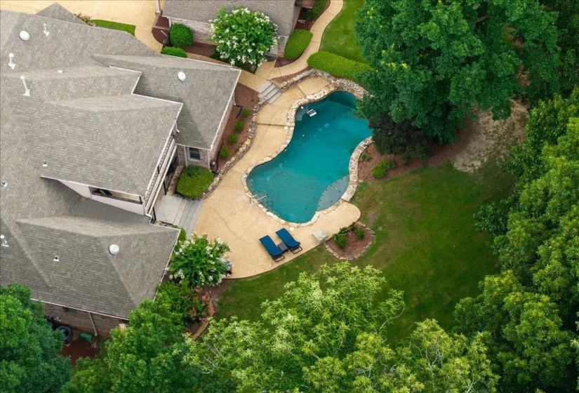 7800 CHAPEL RIDGE DR, Memphis, Tennessee 38016, 4 Bedroom Bedrooms, 10 Room Rooms,4.1 BathroomBathrooms,Residential,For Sale,CHAPEL RIDGE,0,10226560
