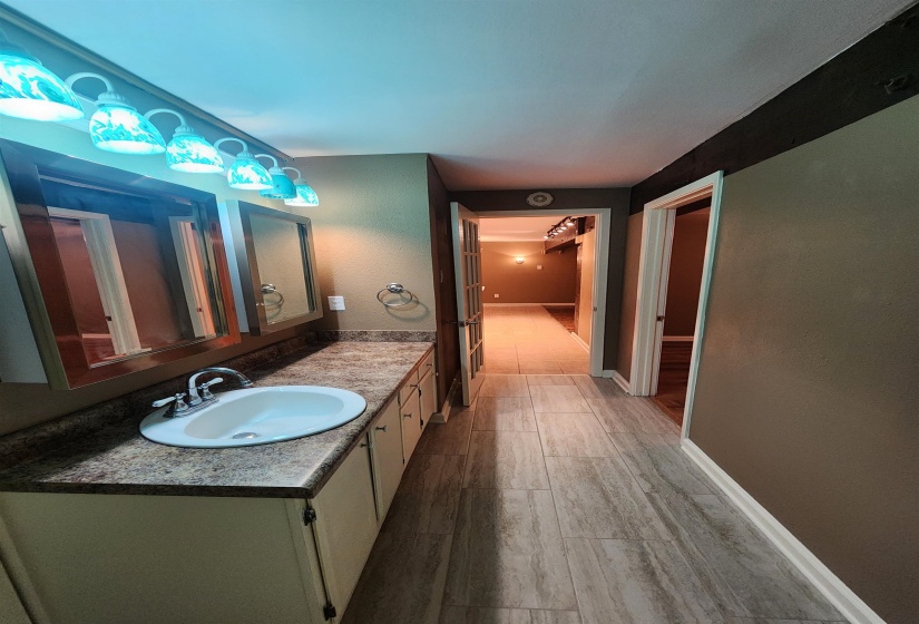 107 FRONT ST, Memphis, Tennessee 38103, 1 Bedroom Bedrooms, 1 Room Rooms,1 BathroomBathrooms,Residential,For Sale,FRONT,0,10227456