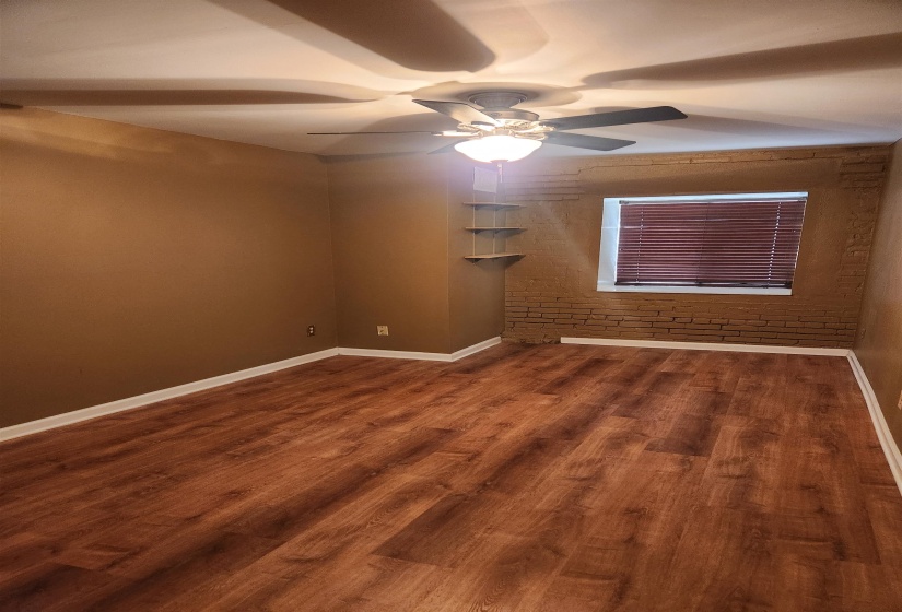 107 FRONT ST, Memphis, Tennessee 38103, 1 Bedroom Bedrooms, 1 Room Rooms,1 BathroomBathrooms,Residential,For Sale,FRONT,0,10227456