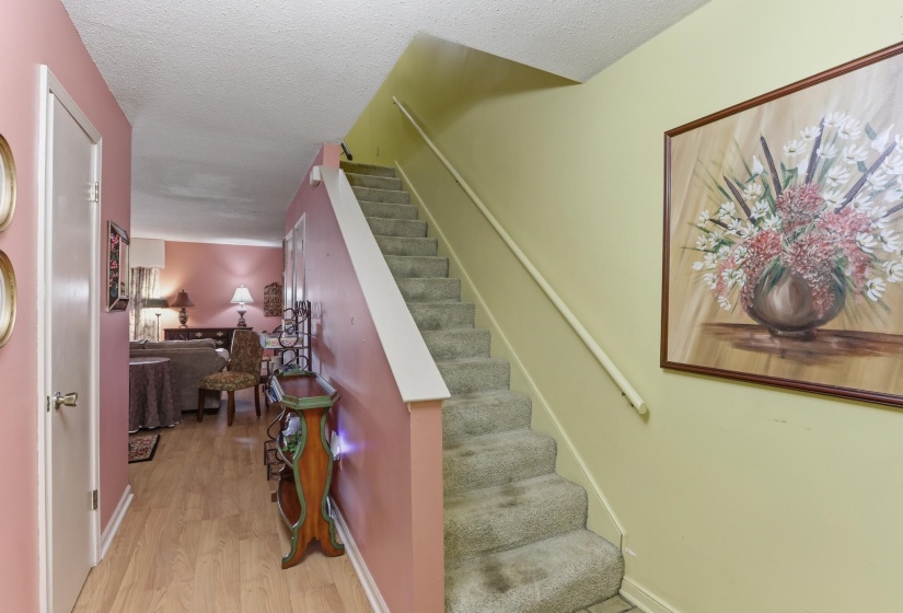 4014 GRAHAM OAKS CT, Memphis, Tennessee 38122, 3 Bedroom Bedrooms, 6 Room Rooms,2.1 BathroomBathrooms,Residential,For Sale,GRAHAM OAKS,0,10224032
