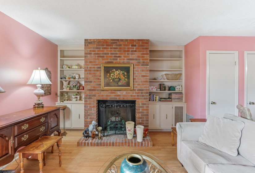 4014 GRAHAM OAKS CT, Memphis, Tennessee 38122, 3 Bedroom Bedrooms, 6 Room Rooms,2.1 BathroomBathrooms,Residential,For Sale,GRAHAM OAKS,0,10224032