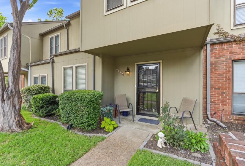 4014 GRAHAM OAKS CT, Memphis, Tennessee 38122, 3 Bedroom Bedrooms, 6 Room Rooms,2.1 BathroomBathrooms,Residential,For Sale,GRAHAM OAKS,0,10224032