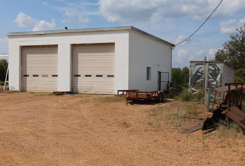 64 HWY, Crump, Tennessee 38327, 0 , 0 ,0,Commercial/industrial,For Sale,64,0,10228668