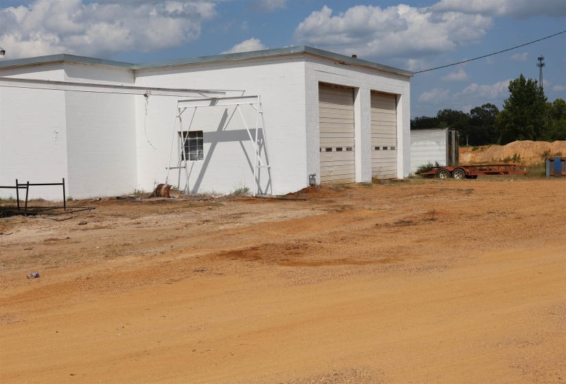 64 HWY, Crump, Tennessee 38327, 0 , 0 ,0,Commercial/industrial,For Sale,64,0,10228668