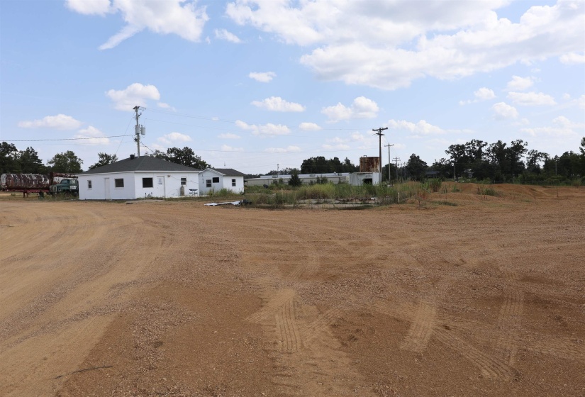 64 HWY, Crump, Tennessee 38327, 0 , 0 ,0,Commercial/industrial,For Sale,64,0,10228668