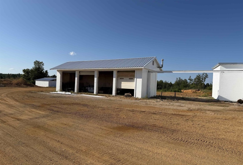 64 HWY, Crump, Tennessee 38327, 0 , 0 ,0,Commercial/industrial,For Sale,64,0,10228668