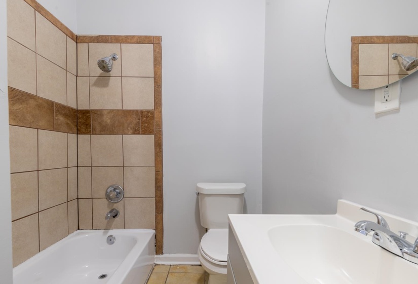 1517 COURT AVE, Memphis, Tennessee 38104, 3 Bedroom Bedrooms, 0 ,1 BathroomBathrooms,Duplexes,For Sale,COURT,0,10228595