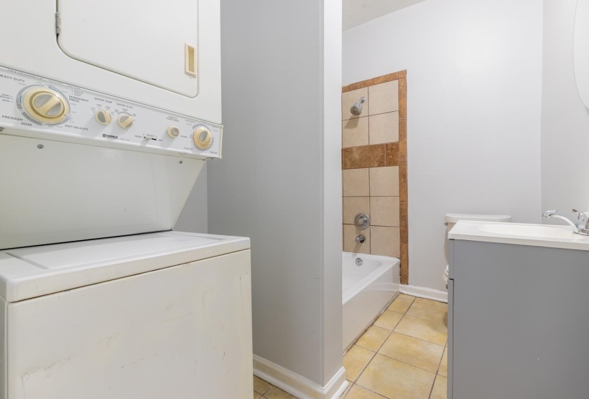 1517 COURT AVE, Memphis, Tennessee 38104, 3 Bedroom Bedrooms, 0 ,1 BathroomBathrooms,Duplexes,For Sale,COURT,0,10228595
