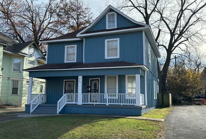 1517 COURT AVE, Memphis, Tennessee 38104, 3 Bedroom Bedrooms, 0 ,1 BathroomBathrooms,Duplexes,For Sale,COURT,0,10228595