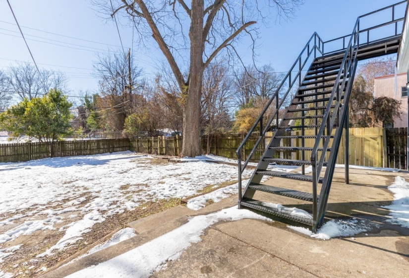 1517 COURT AVE, Memphis, Tennessee 38104, 3 Bedroom Bedrooms, 0 ,1 BathroomBathrooms,Duplexes,For Sale,COURT,0,10228595