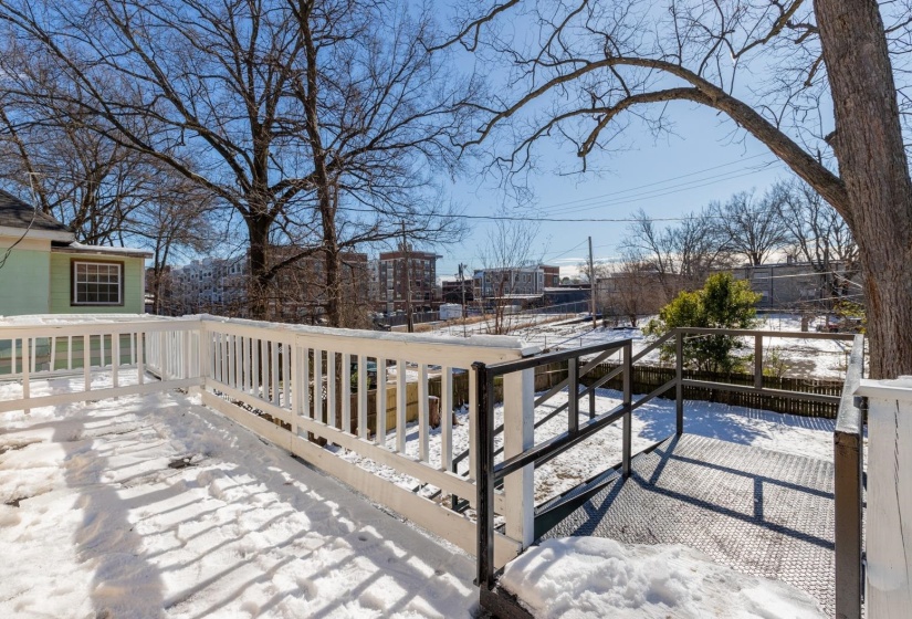 1517 COURT AVE, Memphis, Tennessee 38104, 3 Bedroom Bedrooms, 0 ,1 BathroomBathrooms,Duplexes,For Sale,COURT,0,10228595