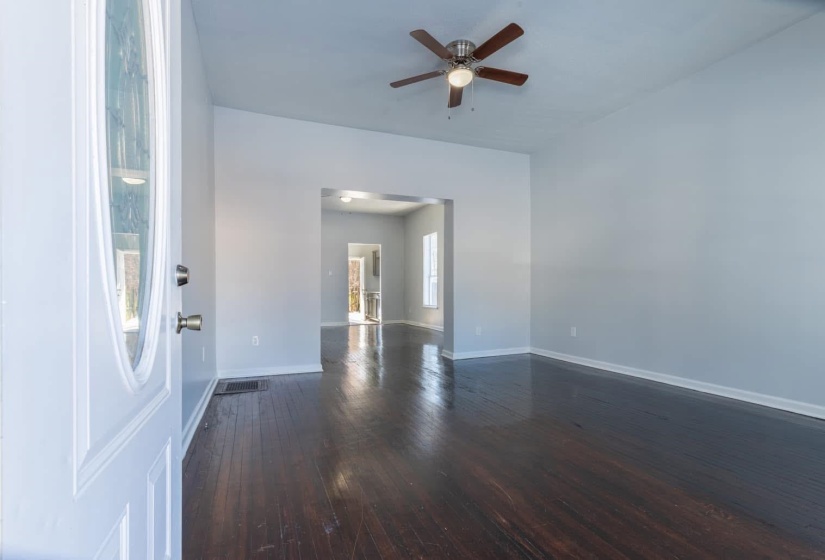 1517 COURT AVE, Memphis, Tennessee 38104, 3 Bedroom Bedrooms, 0 ,1 BathroomBathrooms,Duplexes,For Sale,COURT,0,10228595