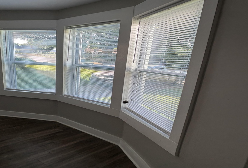 2412 VOLLINTINE AVE, Memphis, Tennessee 38108, 2 Bedroom Bedrooms, 0 ,1 BathroomBathrooms,Duplexes,For Sale,VOLLINTINE,0,10228625