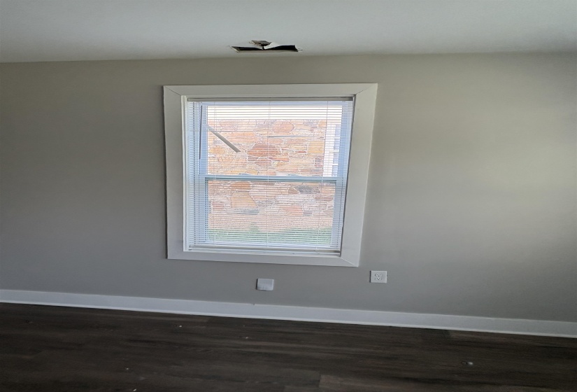 2412 VOLLINTINE AVE, Memphis, Tennessee 38108, 2 Bedroom Bedrooms, 0 ,1 BathroomBathrooms,Duplexes,For Sale,VOLLINTINE,0,10228625