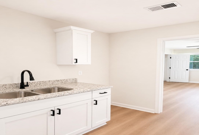 3054 WAYNOKA AVE, Memphis, Tennessee 38111, 2 Bedroom Bedrooms, 0 ,1 BathroomBathrooms,Duplexes,For Sale,WAYNOKA,0,10228637