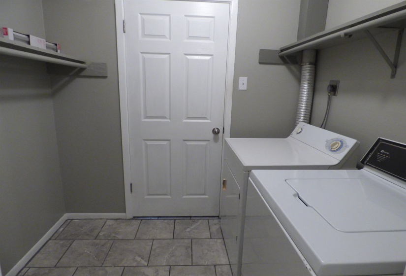 6680 WHISPERING OAK PL, Memphis, Tennessee 38120, 2 Bedroom Bedrooms, 4 Room Rooms,2 BathroomBathrooms,Rental Properties,For Sale,WHISPERING OAK,0,10228588