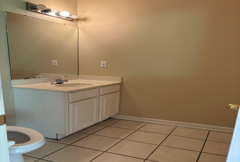 2001 WIRILY LN, Cordova, Tennessee 38016, 4 Bedroom Bedrooms, 4 Room Rooms,3.1 BathroomBathrooms,Rental Properties,For Sale,WIRILY,0,10228599