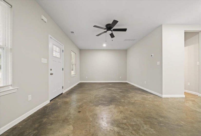 2895 YALE AVE, Memphis, Tennessee 38103, 4 Bedroom Bedrooms, 6 Room Rooms,2 BathroomBathrooms,Rental Properties,For Sale,YALE,0,10228613