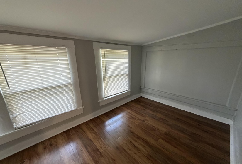 2078 WALKER AVE, Memphis, Tennessee 38104, 5 Bedroom Bedrooms, 8 Room Rooms,2 BathroomBathrooms,Rental Properties,For Sale,WALKER,0,10228617