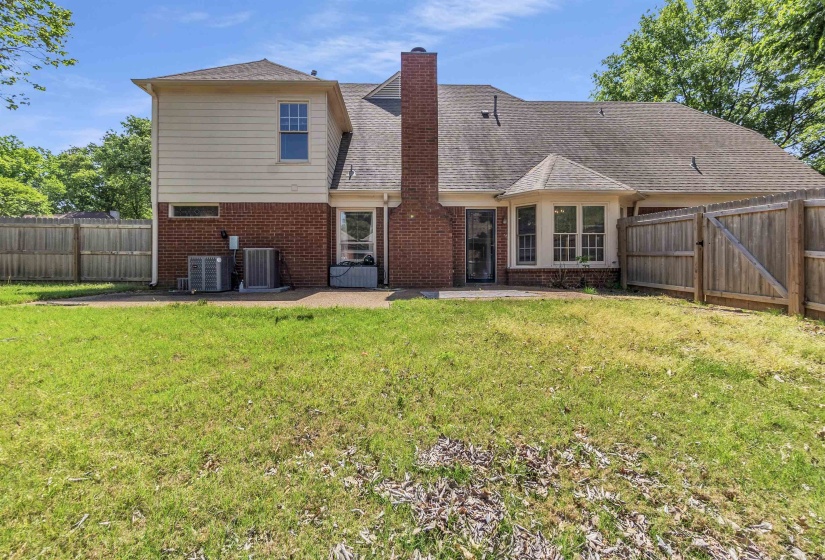 8596 MEADOW GREEN DR, Memphis, Tennessee 38016, 4 Bedroom Bedrooms, 8 Room Rooms,2.1 BathroomBathrooms,Residential,For Sale,MEADOW GREEN,0,10226028