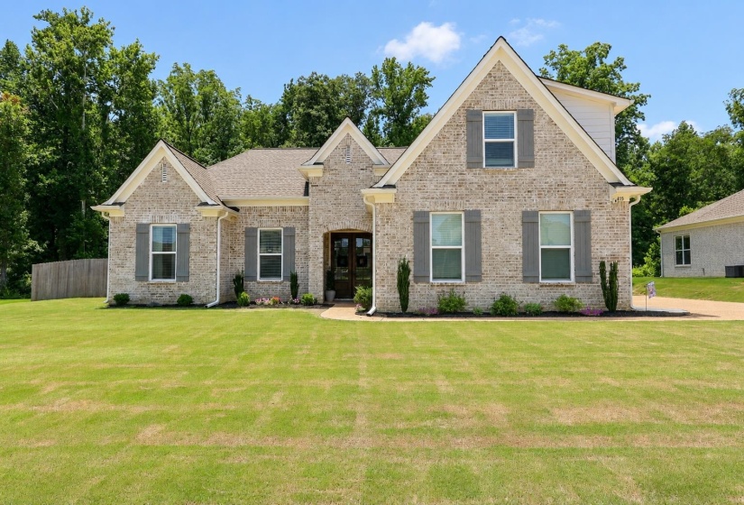 415 CHINKAPIN DR, Atoka, Tennessee 38004, 3 Bedroom Bedrooms, 6 Room Rooms,2.1 BathroomBathrooms,Residential,For Sale,CHINKAPIN,0,10226847